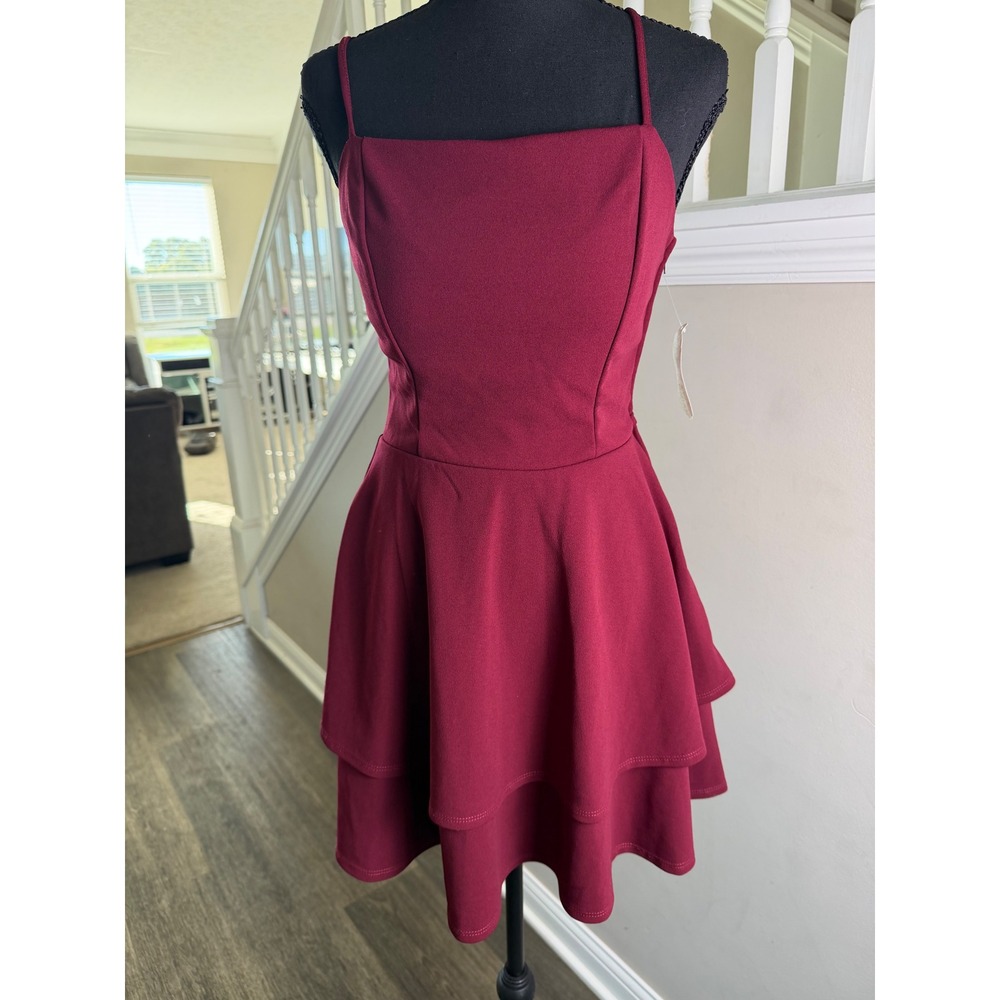 Altar'd State Wine Burgundy Tiered Mini Dress Bow Back Cutout NWT Size Medium - Picture 4 of 10